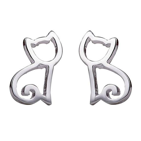 Jewelry - ❤️4 for $20 Sale❤️ Silver Cat Stud Earrings